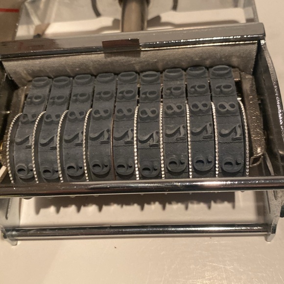 NIB & Vintage 1982 Comet Self-Inking Stamp with 9 Bands - Picture 4 of 5